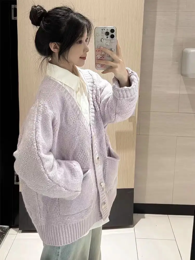 Purple knitted cardigan sweater, college style sweet knitted sweater for women's autumn winter new long sleeved V-neck sweater Purple knitted cardigan sweater, college style sweet knitted sweater for women's autumn winter new long sleeved V-neck sweater