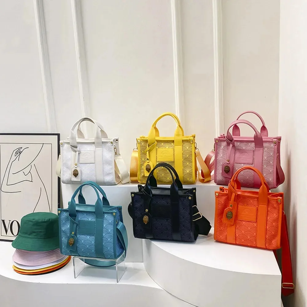 Fashion Designer Handbags Women Large Capacity Luxury Tote Bags Female Elegant Versatile Shoulder Crossbody Bag Ladies Brand Bag
Fashion Designer Handbags Women Large Capacity Luxury Tote Bags Female Elegant Versatile Shoulder Crossbody Bag Ladies Brand Bag