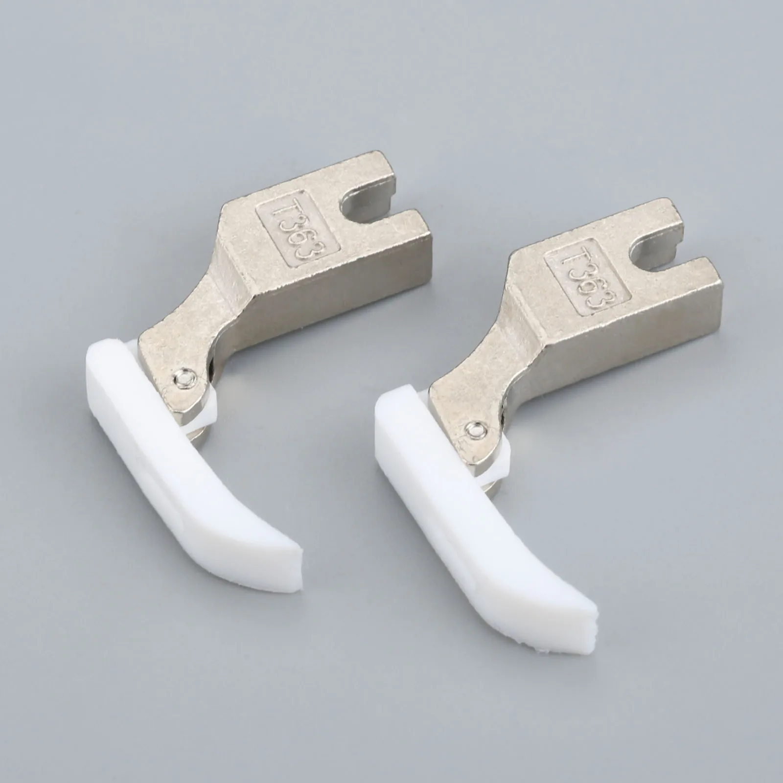 2Pcs T363 Sewing Machine Plastic Presser Feet Zipper Narrow Presser Foot for Flat Wagon Sewing Machine Sewing Tools & Accessory
2Pcs T363 Sewing Machine Plastic Presser Feet Zipper Narrow Presser Foot for Flat Wagon Sewing Machine Sewing Tools & Accessory