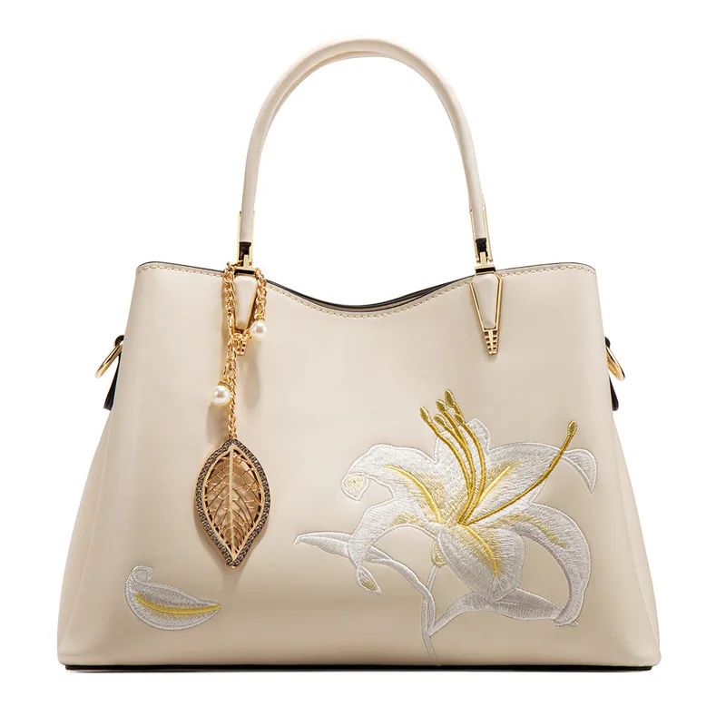 High-Quality Shoulder Bag Embroidered Large Capacity Handbags For Women Elegant Crossbody Casual Versatile Luxury Messenger Y2k
High-Quality Shoulder Bag Embroidered Large Capacity Handbags For Women Elegant Crossbody Casual Versatile Luxury Messenger Y2k