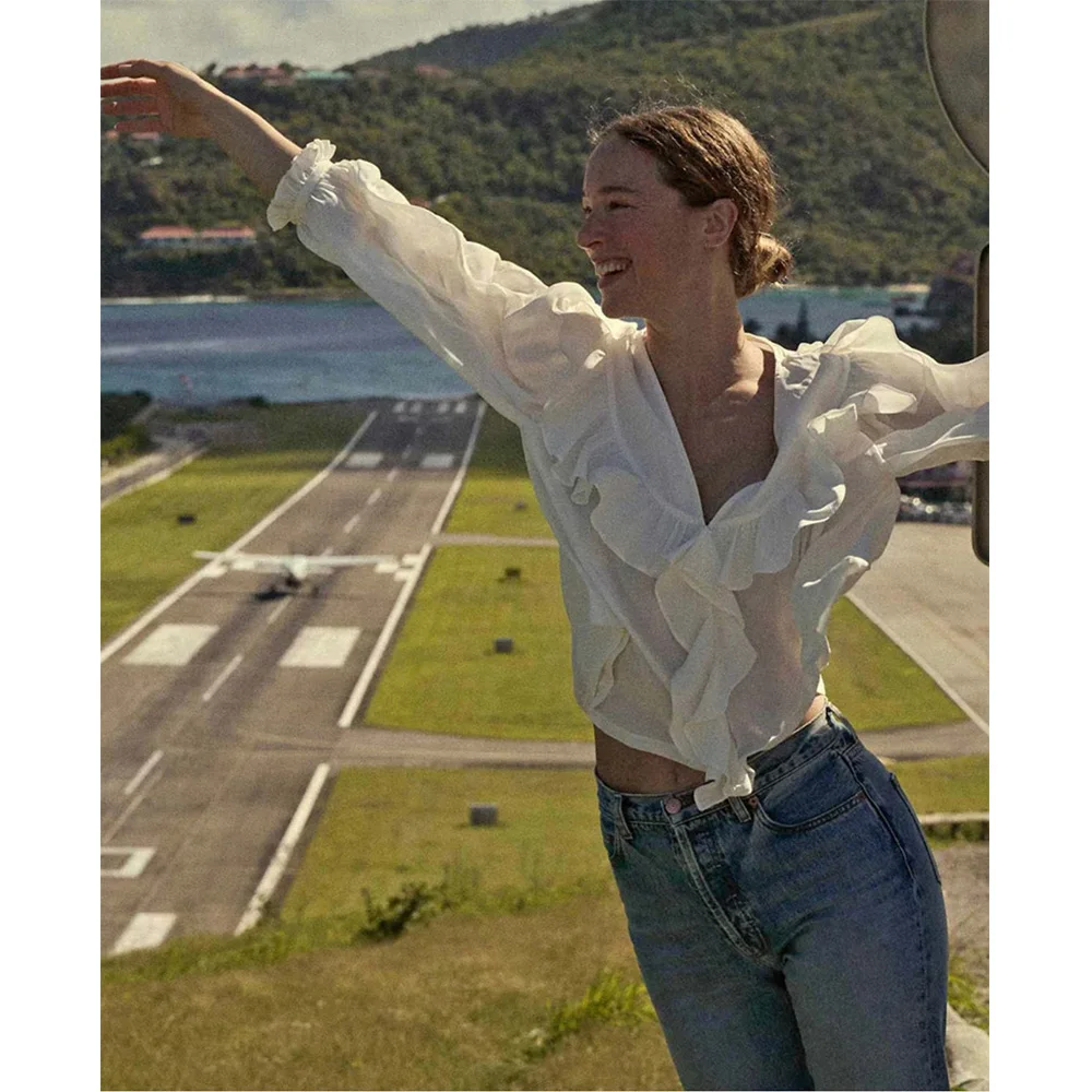 High quality! 24 summer new retro romantic ruffles petal collar sandwashed silk shirt white flowy
High quality! 24 summer new retro romantic ruffles petal collar sandwashed silk shirt white flowy