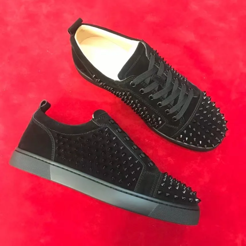 Модные Роскошные низкие кроссовки для мужчин, обувь для вождения с шипами, черная замша, натуральная кожа, для свадьбы, все детские кроссовки, подарок
Модные Роскошные низкие кроссовки для мужчин, обувь для вождения с шипами, черная замша, натуральная кожа, для свадьбы, все детские кроссовки, подарок