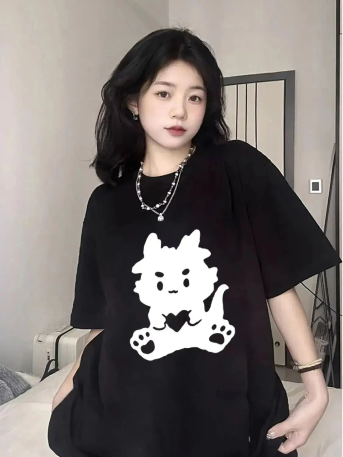 Pure cotton 100% American retro trendy brand design short-sleeved T-shirt for female students loose lazy versatile casual top
Pure cotton 100% American retro trendy brand design short-sleeved T-shirt for female students loose lazy versatile casual top