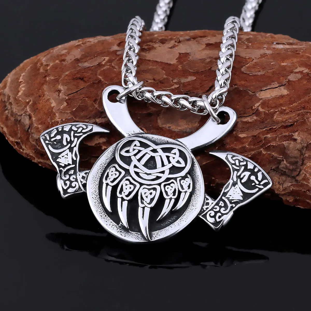 Domineering Retro Animal Personality Viking Stainless Steel Necklace Men's Nordic Compass Amulet Pendant Jewelry Charm Chain
Domineering Retro Animal Personality Viking Stainless Steel Necklace Men's Nordic Compass Amulet Pendant Jewelry Charm Chain