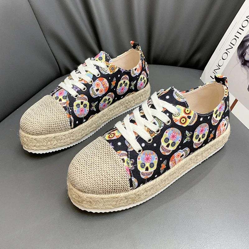 New Leopard Pattern Wild Thick Sole Casual Shoes Plus Size 43 Fashion Women's Sports Shoes Classic Lace Up Women's Flat Shoes
New Leopard Pattern Wild Thick Sole Casual Shoes Plus Size 43 Fashion Women's Sports Shoes Classic Lace Up Women's Flat Shoes