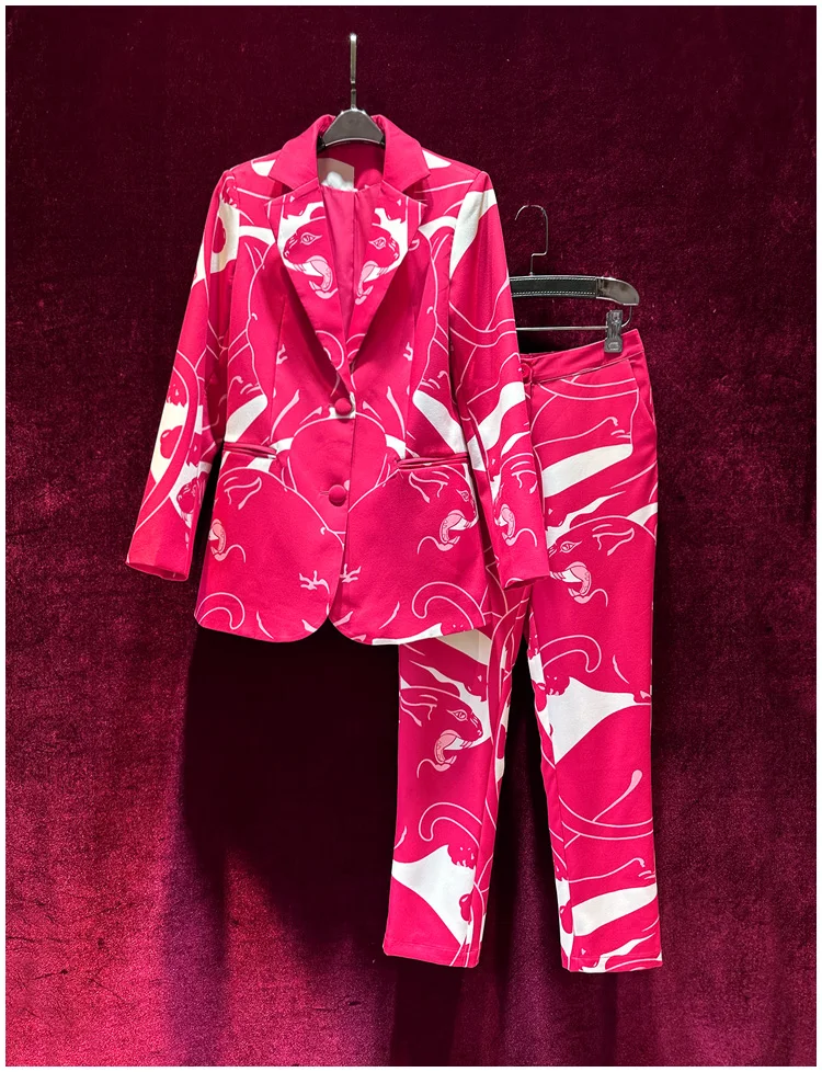European and American women's clothing 2023 autumn new Long-sleeved suit collar rose print jacket Ninth pants Fashion suit
European and American women's clothing 2023 autumn new Long-sleeved suit collar rose print jacket Ninth pants Fashion suit