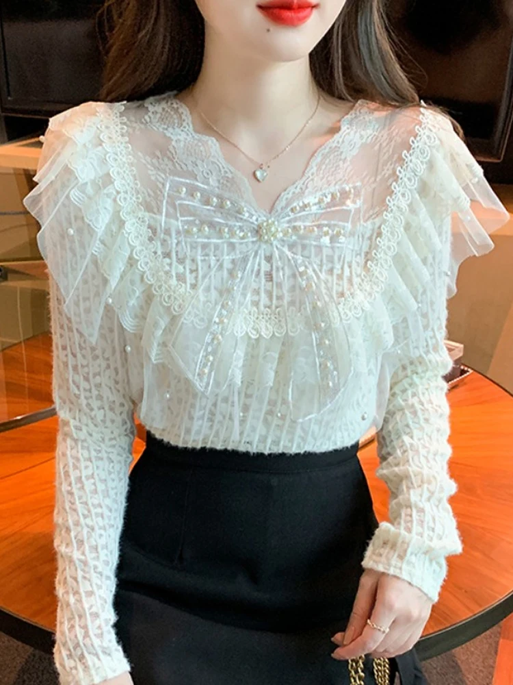 

2022 Spring and Sutumn New Ruffled Chic Lace Bead Rhinestones Top Woman Korean Fashion Sweet Pearl Long Sleeve Shirt for Women