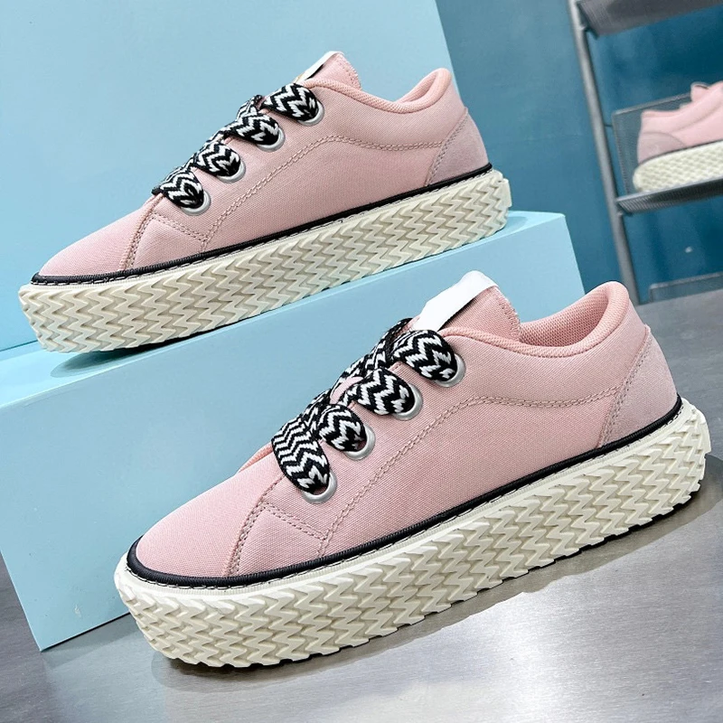 Spring New Arrivals High-Quality Women Casual Shoes Canvas Round Toe Thick Bottom Comfortable Versatile Lace-up Lovers Shoes
Spring New Arrivals High-Quality Women Casual Shoes Canvas Round Toe Thick Bottom Comfortable Versatile Lace-up Lovers Shoes