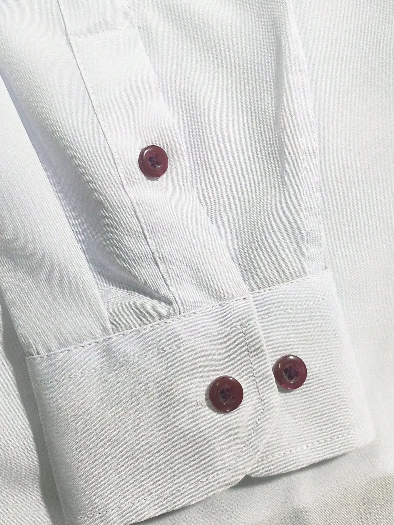 2025 FGKKS الرجال قميص أبيض العلامة التجارية الجديدة العصرية المرقعة كم طويل مطاطا أربعة الموسم شارع العليا الذكور فستان قميص 2025 FGKKS الرجال قميص أبيض العلامة التجارية الجديدة العصرية المرقعة كم طويل مطاطا أربعة الموسم شارع العليا الذكور فستان قميص