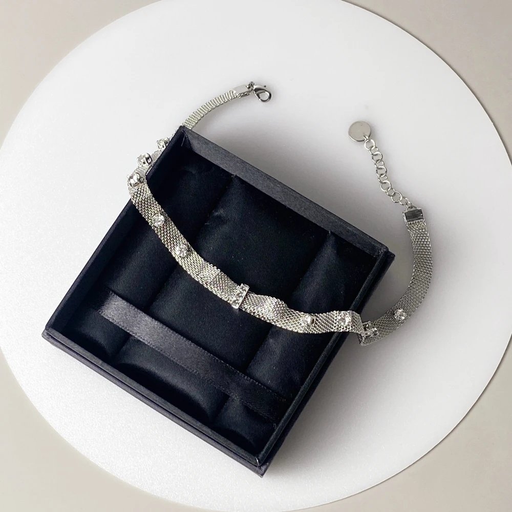 2022 Hot Sale New Trend Sweet Retro Bow Necklace Luxury Jewelry High Quality For Women Diamonds Choker Stylish.
2022 Hot Sale New Trend Sweet Retro Bow Necklace Luxury Jewelry High Quality For Women Diamonds Choker Stylish.
