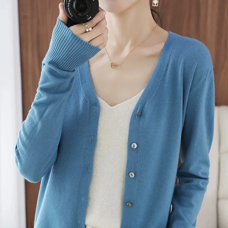 Fashion Women Cardigan Sweater V-neck Knitted Loose Jacket Office Women's Solid Colour Long Sleeve Knitted Top Drop Shipping
Fashion Women Cardigan Sweater V-neck Knitted Loose Jacket Office Women's Solid Colour Long Sleeve Knitted Top Drop Shipping