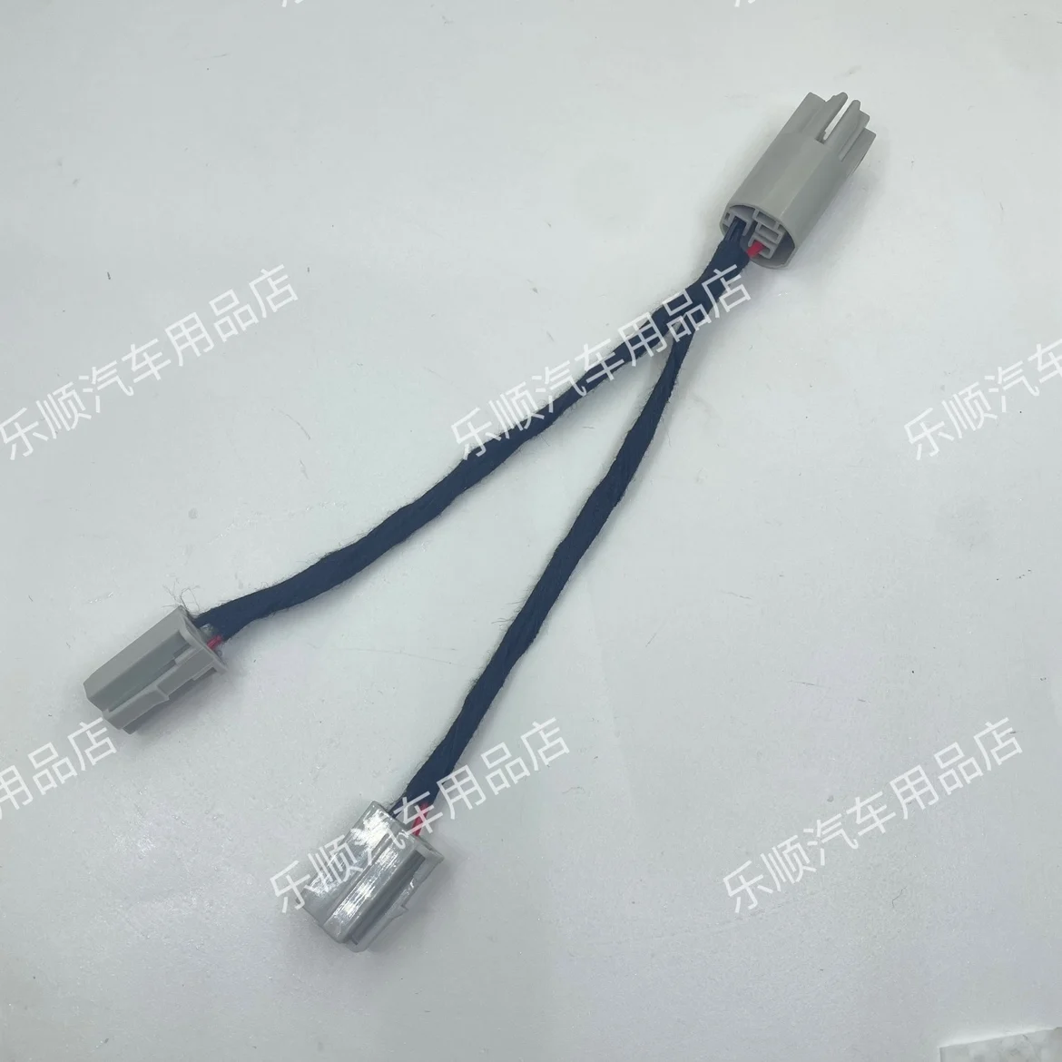 Lubao Land Rover guard charging port solves Type-C and USB lossless wiring harness for original car reduction
Lubao Land Rover guard charging port solves Type-C and USB lossless wiring harness for original car reduction