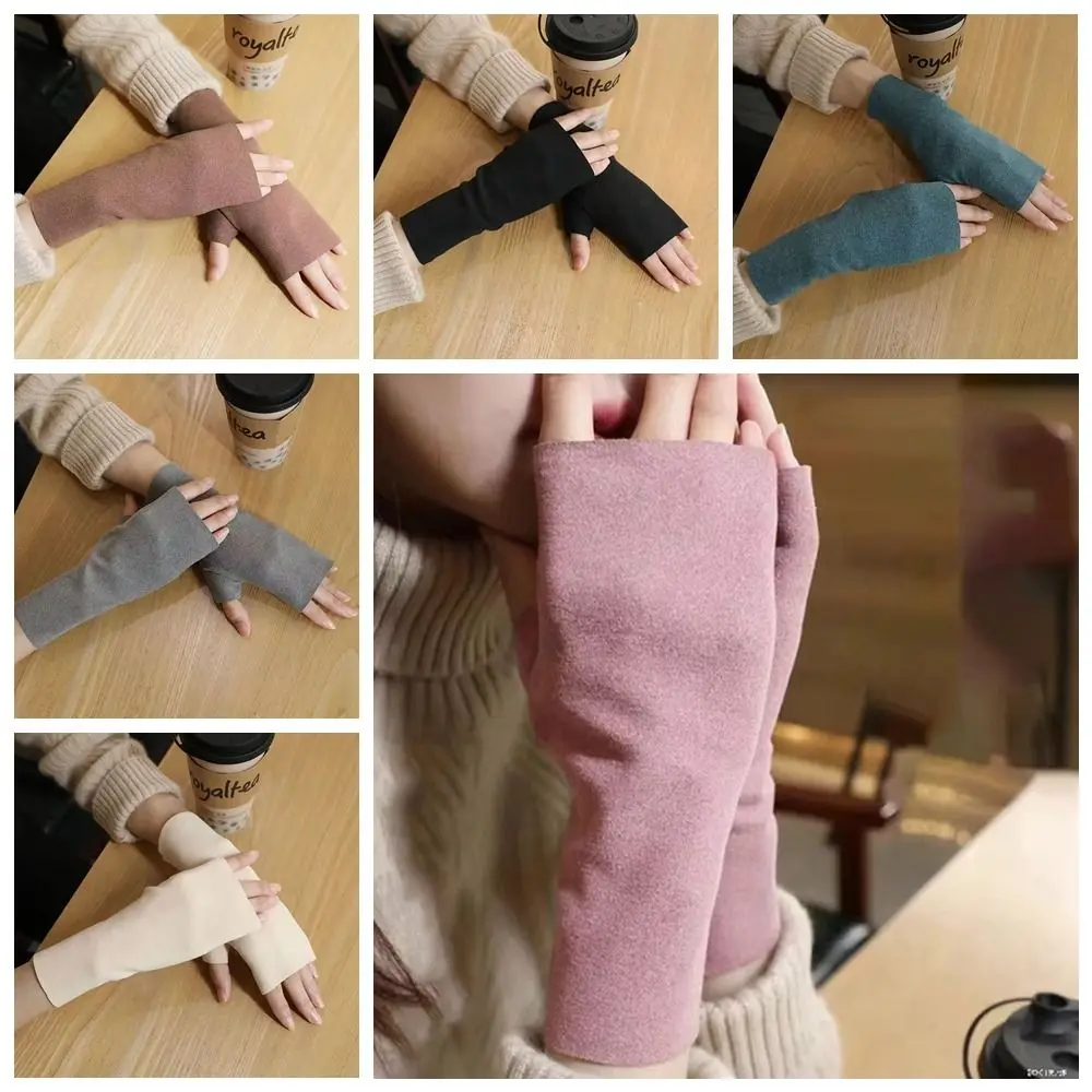 Touch Screen Winter Velvet Gloves Cycling Gloves Outdoor Riding Mittens Driving Warm Gloves Wristband Windproof
Touch Screen Winter Velvet Gloves Cycling Gloves Outdoor Riding Mittens Driving Warm Gloves Wristband Windproof