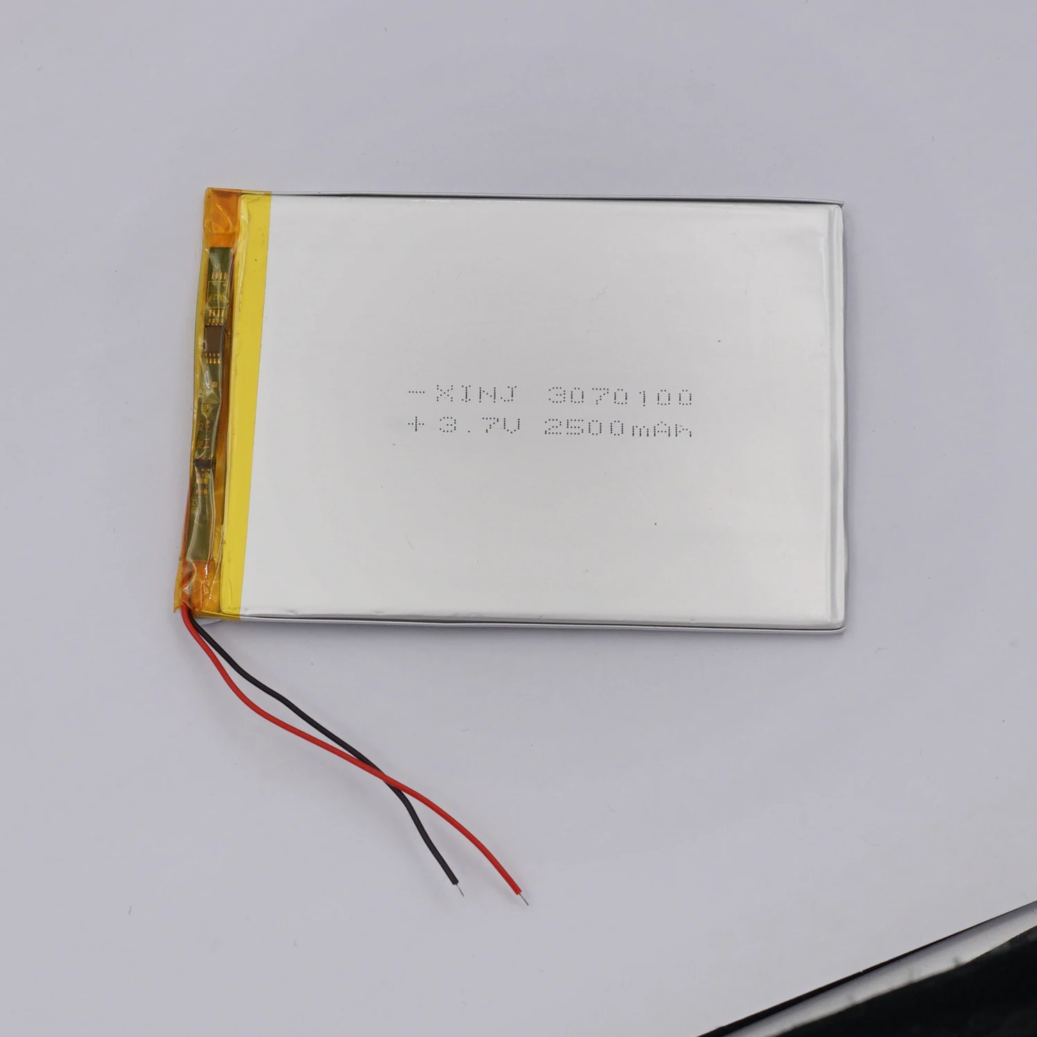 

3.7V 2500mAh 9.25Wh Rechargeable Polymer Lithium Li Lipo Battery 3070100 For PSP LED Light DashCam GPS Sat Nav Bluetooth Speaker