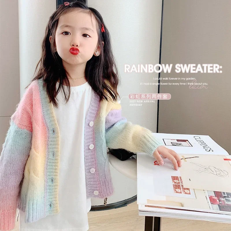 

Вязаный свитер для детей, новинка 2024, зимняя одежда для девочек, кавайный кардиган, однобортный с длинным рукавом и V-образным вырезом