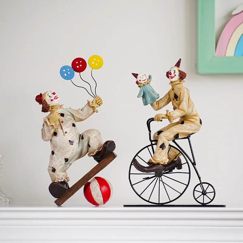 European Retro Circus Clown Figurines, Cute Figurines, Resin Ornaments, Creative Home Samples, Room Decorations
European Retro Circus Clown Figurines, Cute Figurines, Resin Ornaments, Creative Home Samples, Room Decorations