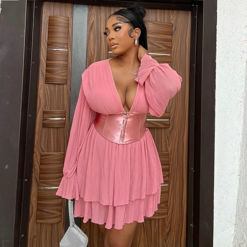 Spring and Summer New Temperament V-neck Flared Sleeve Short Dress Pink Sexy High Waist Splicing Half-body Dress Casual Suit
Spring and Summer New Temperament V-neck Flared Sleeve Short Dress Pink Sexy High Waist Splicing Half-body Dress Casual Suit