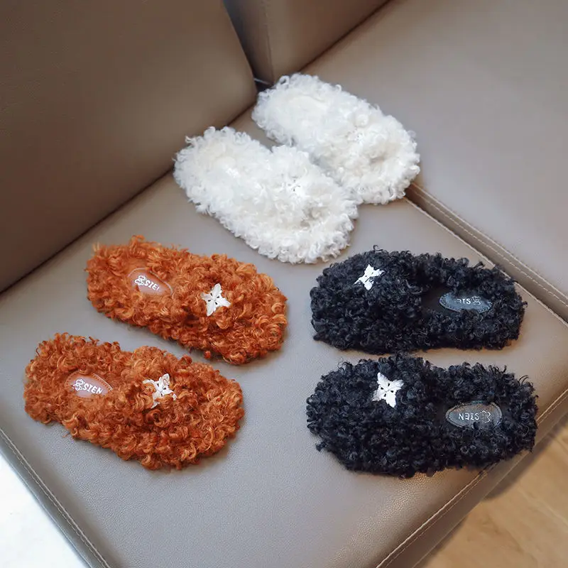 2024 New Girls Home Slippers Indoor Flat Shoes Korean Kids Fuzzy Shoes Slip-on Autumn Winter Shoes Open-toe Slides
2024 New Girls Home Slippers Indoor Flat Shoes Korean Kids Fuzzy Shoes Slip-on Autumn Winter Shoes Open-toe Slides