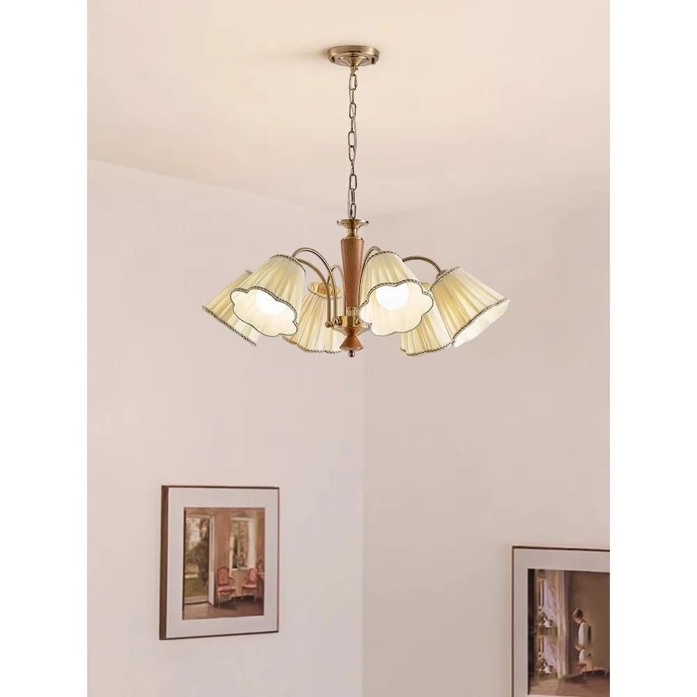 French style living room chandelier bedroom 2023 new light luxury retro Japanese American internet famous vintage main light
French style living room chandelier bedroom 2023 new light luxury retro Japanese American internet famous vintage main light
