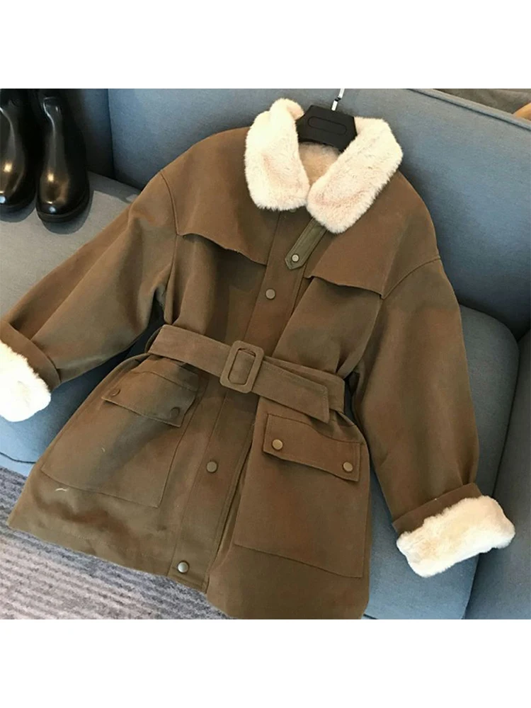 Korean Fashion New Large Fur Collar Waist And Velvet Tooling Cotton Women's Long Thick Cotton Padded Denim Coat
Korean Fashion New Large Fur Collar Waist And Velvet Tooling Cotton Women's Long Thick Cotton Padded Denim Coat