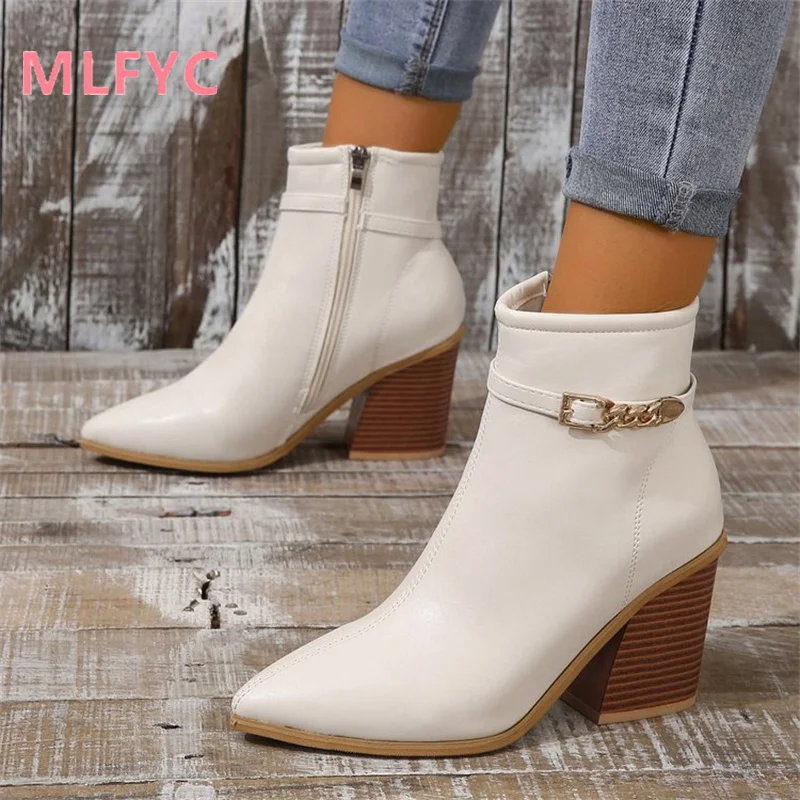 Short Booted Women's Autumn and Winter New Style Slim Boots with Skirt Soft Leather Metal Chain High Heel Winter Boots
Short Booted Women's Autumn and Winter New Style Slim Boots with Skirt Soft Leather Metal Chain High Heel Winter Boots