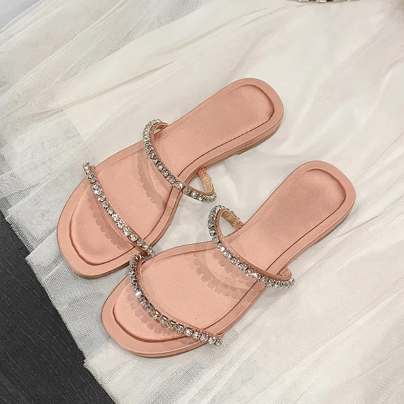 2023 Summer Shoes Women Fashion Pearl Hollow Flat Bottom Casual Beach Outside Sandals Large Size Transparent Girl Slides
2023 Summer Shoes Women Fashion Pearl Hollow Flat Bottom Casual Beach Outside Sandals Large Size Transparent Girl Slides