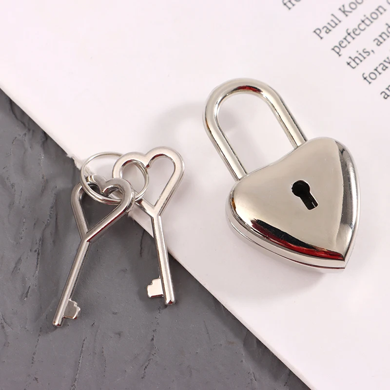 

1Set Heart Shape Padlock Mini Luggage Hardware Locks With Key Lock For Travel Wedding Jewelry Box Diary Book Suitcase