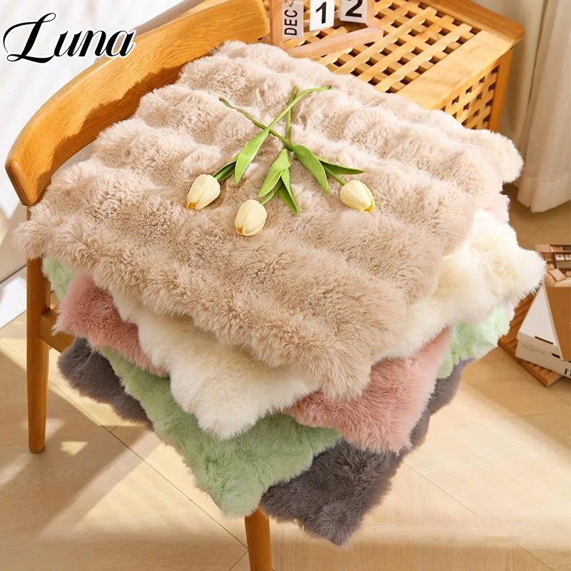 

Bubble Shape Faux Rabbit Fur Floor Cushions Square Anti Slip Plush Office Chair Cushion Thickened Cotton Filled Soft Cat Pillows