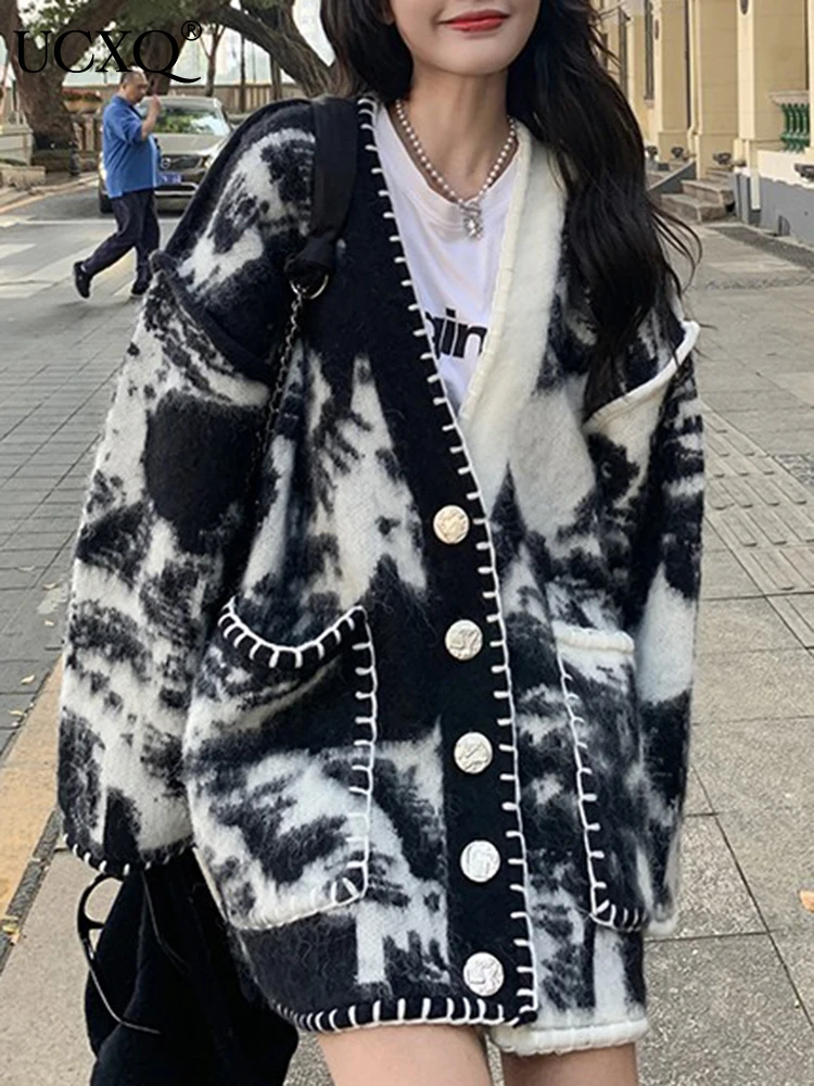 UCXQ Ретро Уличная одежда большой Галстук окрашенный свитер Кардиган куртка для женщин 2023 осенний утепленный V-образный вырез Свободный Вязаный топ 23A4306
UCXQ Ретро Уличная одежда большой Галстук окрашенный свитер Кардиган куртка для женщин 2023 осенний утепленный V-образный вырез Свободный Вязаный топ 23A4306