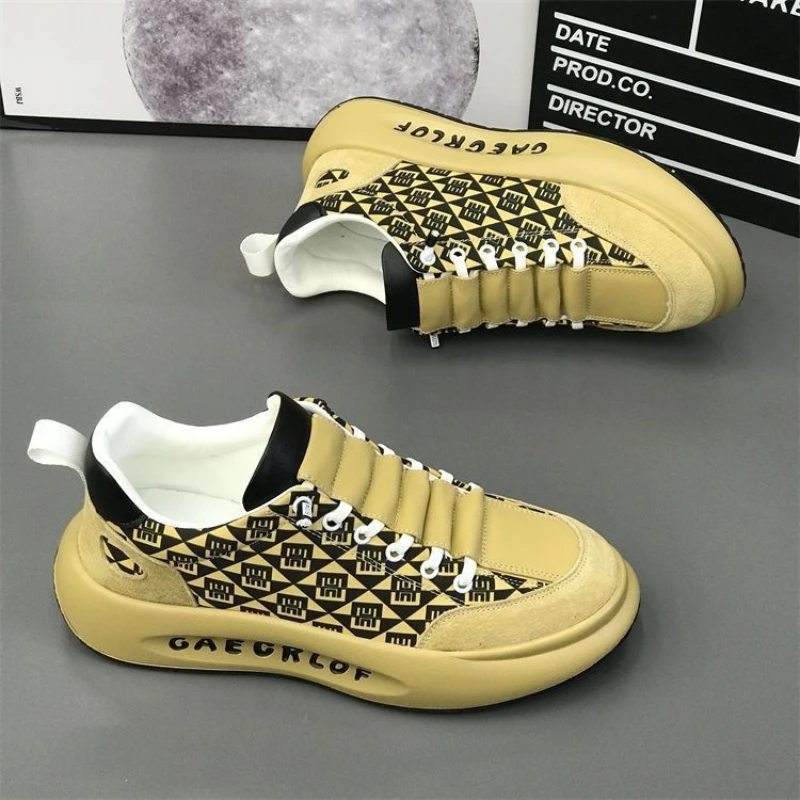 Chunky Sneakers Men Soft Sole Running Shoes Fashion Casual Microfiber Leather Upper Height Increased Flat Platform Board Shoes
Chunky Sneakers Men Soft Sole Running Shoes Fashion Casual Microfiber Leather Upper Height Increased Flat Platform Board Shoes