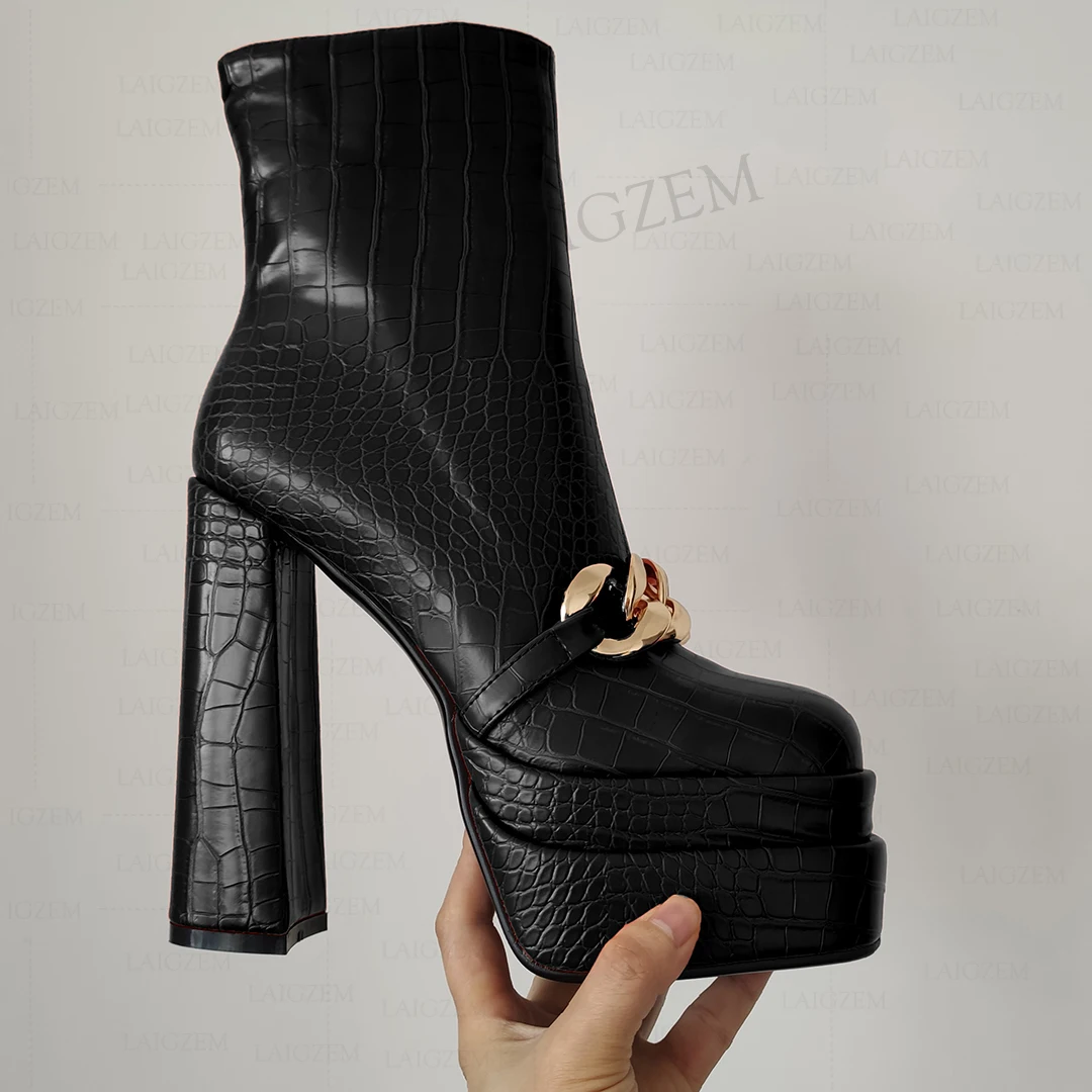 BERZIMER Women Ankle Boots Side Zip Metal Chains Thick High Heels Platform Booties Ladies Handmade Shoes Woman Size 39 40 43
BERZIMER Women Ankle Boots Side Zip Metal Chains Thick High Heels Platform Booties Ladies Handmade Shoes Woman Size 39 40 43