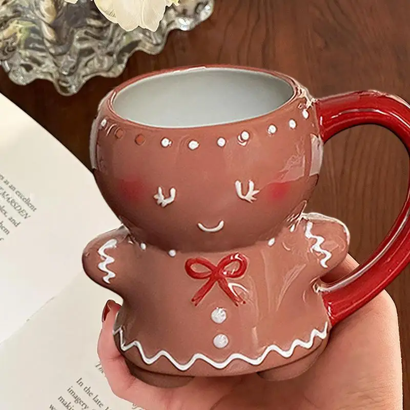 Gingerbread Mug Novel Winter Gingerbread Man Coffee Cups Christmas Gift With Handle Household Ceramic Cups for Family Friends
Gingerbread Mug Novel Winter Gingerbread Man Coffee Cups Christmas Gift With Handle Household Ceramic Cups for Family Friends