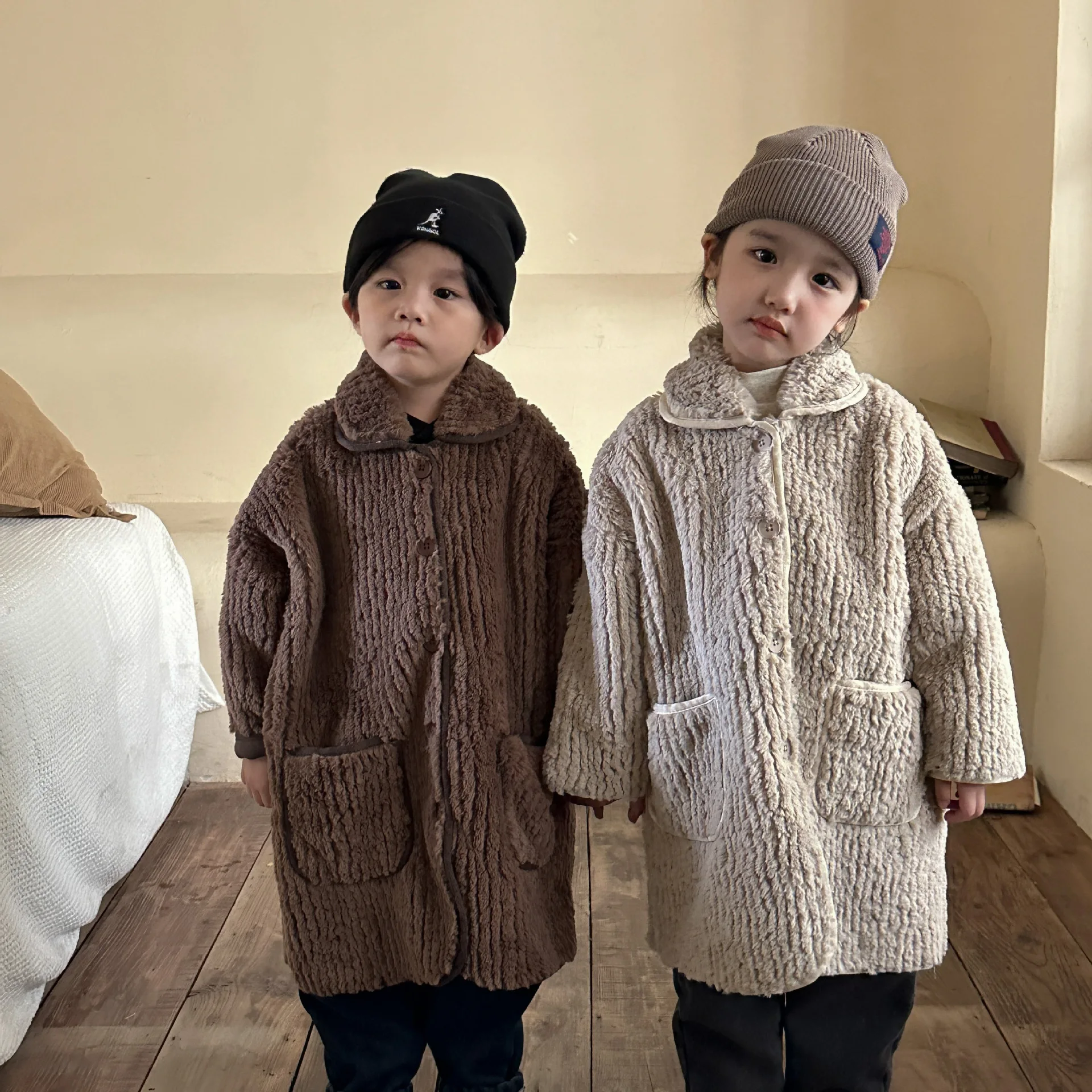 Children Faux Rabbit Fur Jacket Baby Girls Warm One Fur Overcoat Autumn Winter Kids Boys Simple Thick Long Coat
Children Faux Rabbit Fur Jacket Baby Girls Warm One Fur Overcoat Autumn Winter Kids Boys Simple Thick Long Coat