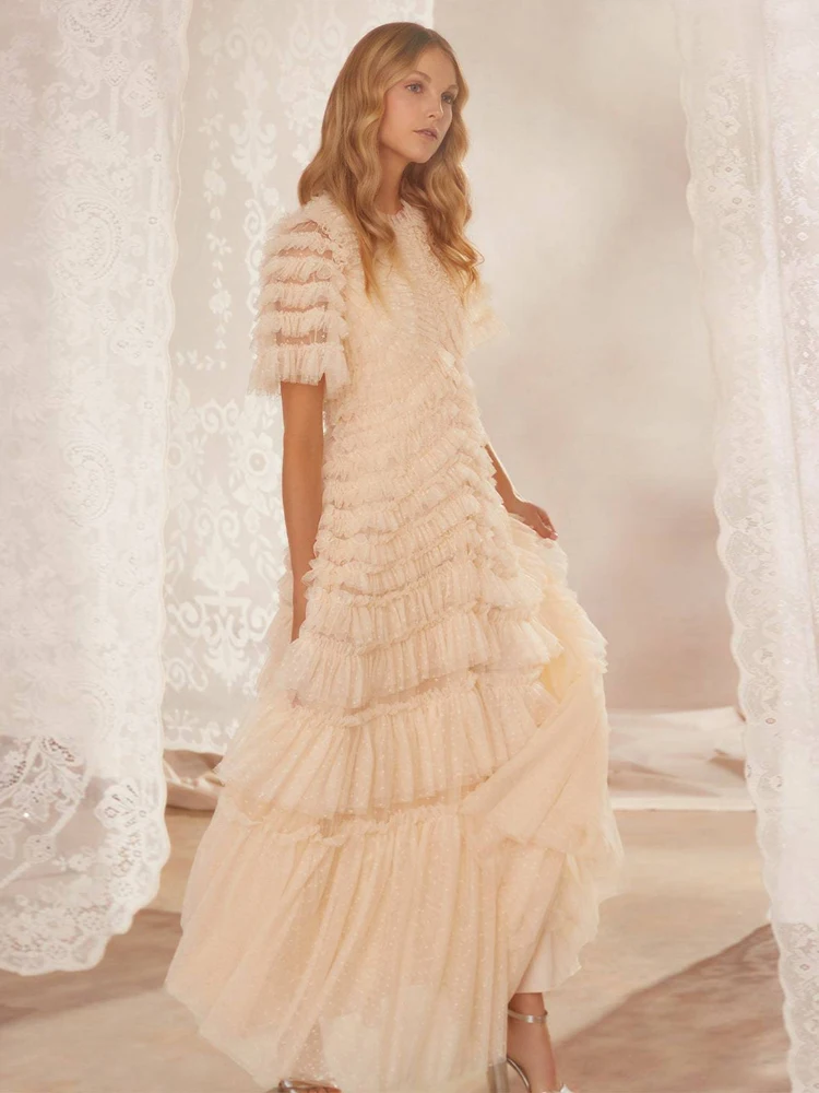 Runway Summer New High Quality Designer Women's High Street Vintage Bohemian Sexy Elegant Fashion Party Casual Mesh Long Dress
Runway Summer New High Quality Designer Women's High Street Vintage Bohemian Sexy Elegant Fashion Party Casual Mesh Long Dress