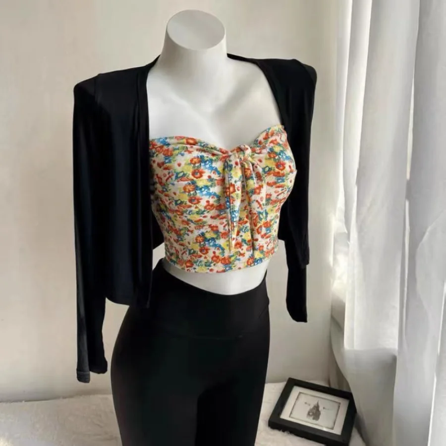 2023 Shrugs Women Solid Breathable Sun Shading Bolero Shirt Tops Cardigans Korean Style Female All-match Shawl Modal Chic Tops
2023 Shrugs Women Solid Breathable Sun Shading Bolero Shirt Tops Cardigans Korean Style Female All-match Shawl Modal Chic Tops