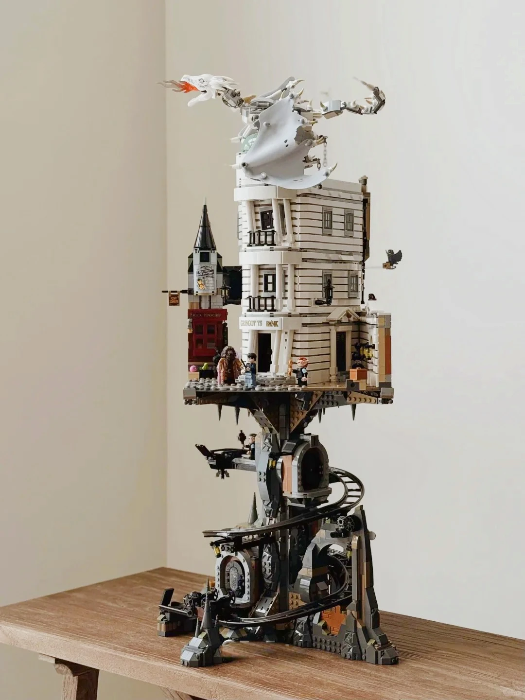 Movie Expert Harry Potter Gringotts Wizarding Bank Bricks Toy Movie Expert Harry Potter Gringotts Wizarding Bank Bricks Toy