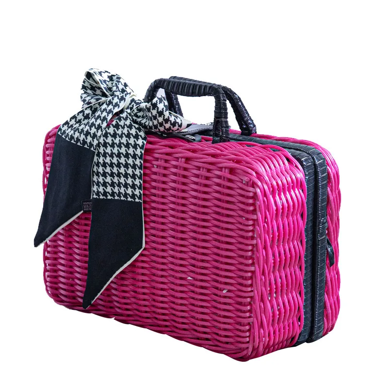 

Handmade Storage Basket for Gift Wrapping and Wedding Souvenirs Cosmetic Sorting PP Rattan Box Vintage Props Woven Suitcase