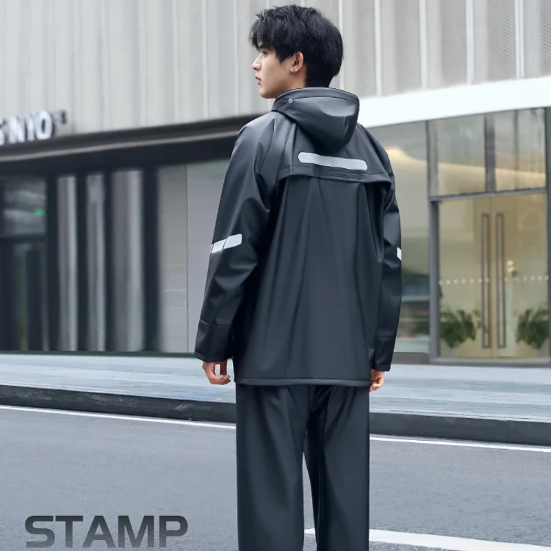 Men Motorcycle Raincoat Waterproof Quality Youth Suit Hooded Outdoor Long Raincoat Portable Folding Impermeables Rain Gear
Men Motorcycle Raincoat Waterproof Quality Youth Suit Hooded Outdoor Long Raincoat Portable Folding Impermeables Rain Gear