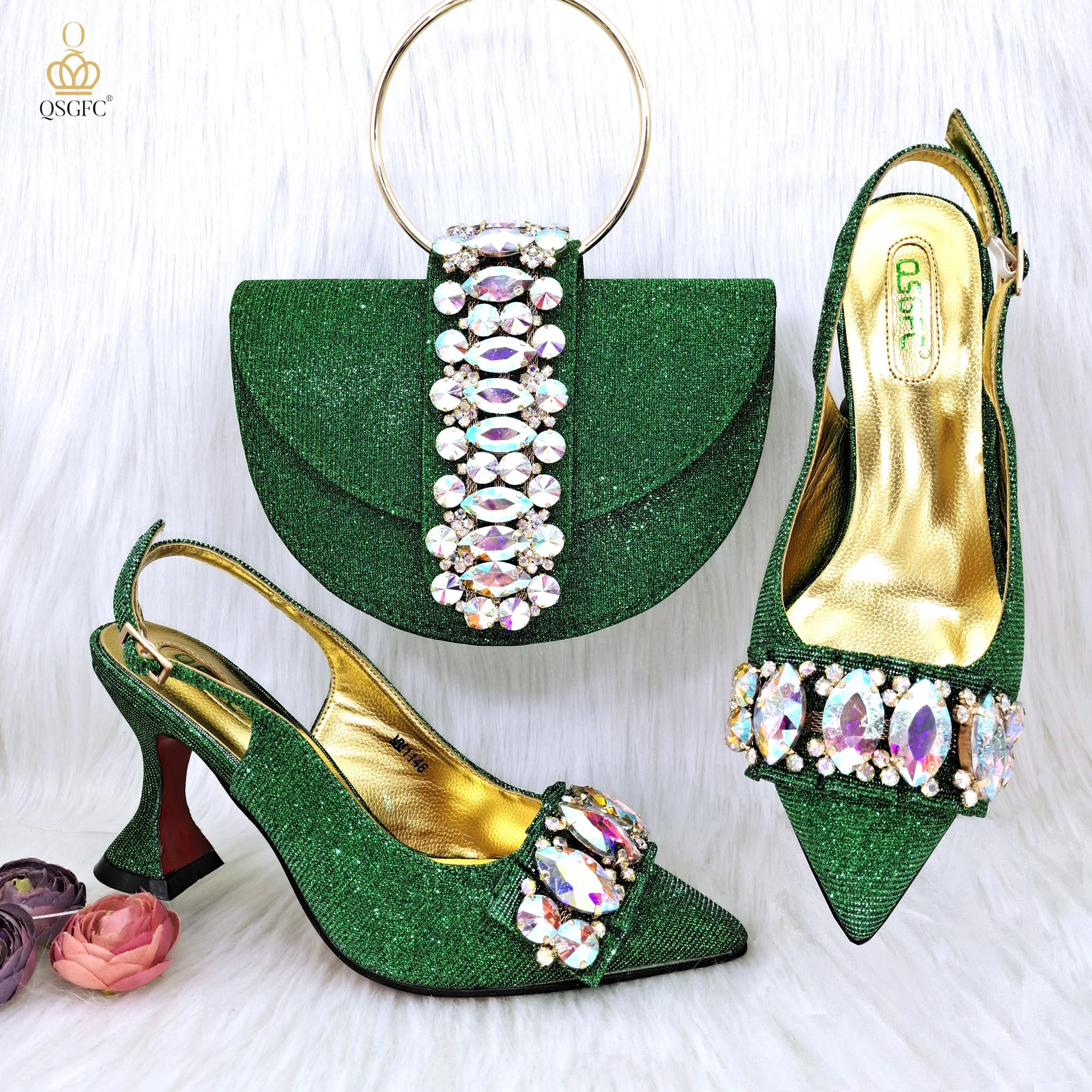 QSGFC African Elegant Ladies High Heels with Big Rhinestones Bag in Shiny Material for Nigerian Wedding Party
QSGFC African Elegant Ladies High Heels with Big Rhinestones Bag in Shiny Material for Nigerian Wedding Party