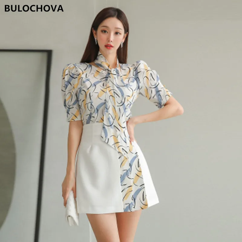 Женский летний костюм BULOCHOVA, корейский стиль, шикарный топ с геометрическим принтом и цветная мини-юбка со строчкой, комплект из 2 предметов, новинка 2023
Женский летний костюм BULOCHOVA, корейский стиль, шикарный топ с геометрическим принтом и цветная мини-юбка со строчкой, комплект из 2 предметов, новинка 2023