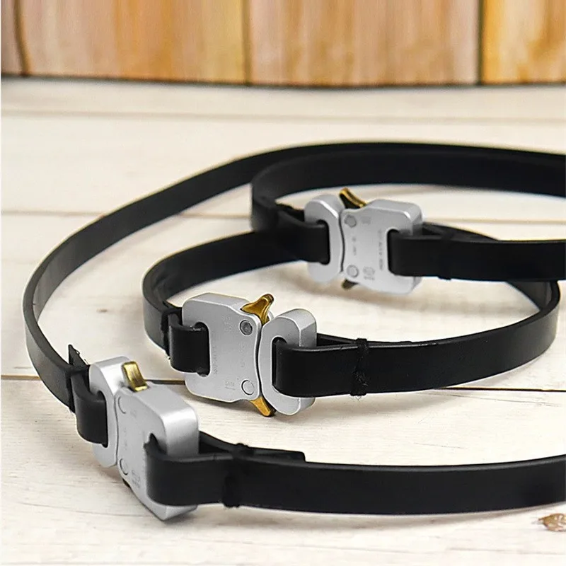 Head layer cowhide men's and women's functional tactical titanium steel lock buckle bracelet necklace
Head layer cowhide men's and women's functional tactical titanium steel lock buckle bracelet necklace