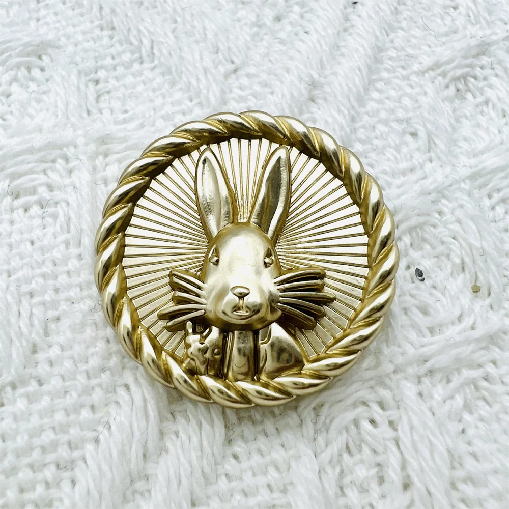 10pcs/lot 18/23mm Cute Cartoon Rabbit Clothes Buttons Round Gold Sewing Buttons Clothing Decoration Accessories Metal Buttons
10pcs/lot 18/23mm Cute Cartoon Rabbit Clothes Buttons Round Gold Sewing Buttons Clothing Decoration Accessories Metal Buttons