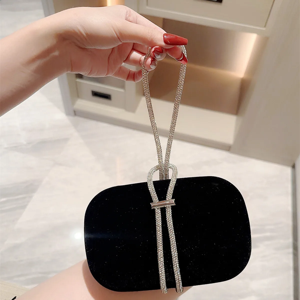 

Luxury Women Evening Bag 2023 New Velvet Diamond Chain Ladies Banquet Cocktail Handbag Party Dinner Prom Wedding Shoulder Clutch