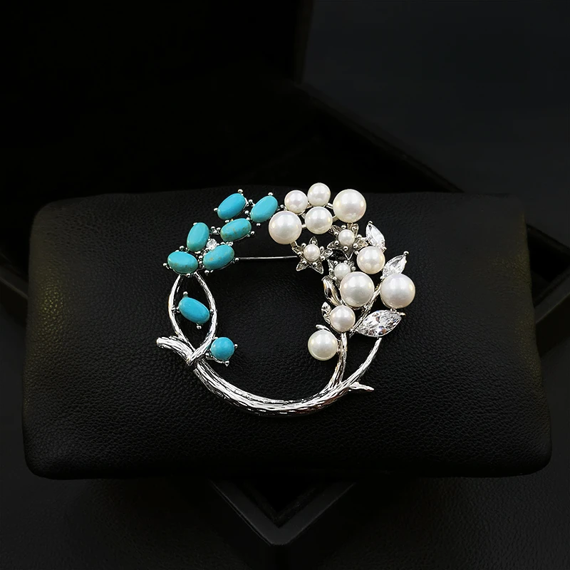 1881 Exquisite High-Grade Blue Turquoise Gardenia Flower Ring Brooch Women's Suit Neckline Corsage Pin Accessories Jewelry Gift
1881 Exquisite High-Grade Blue Turquoise Gardenia Flower Ring Brooch Women's Suit Neckline Corsage Pin Accessories Jewelry Gift