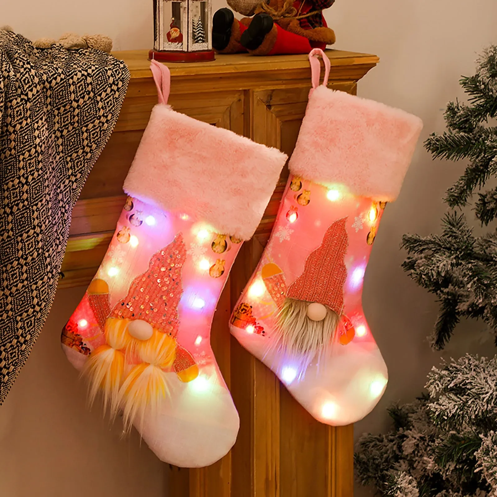 2021 Pink Christmas Stocking Fabric Santa Claus Sock Gift Kids Candy Bag With Lights Glowing Rudolph Navidad Hanging Sock Decor
2021 Pink Christmas Stocking Fabric Santa Claus Sock Gift Kids Candy Bag With Lights Glowing Rudolph Navidad Hanging Sock Decor
