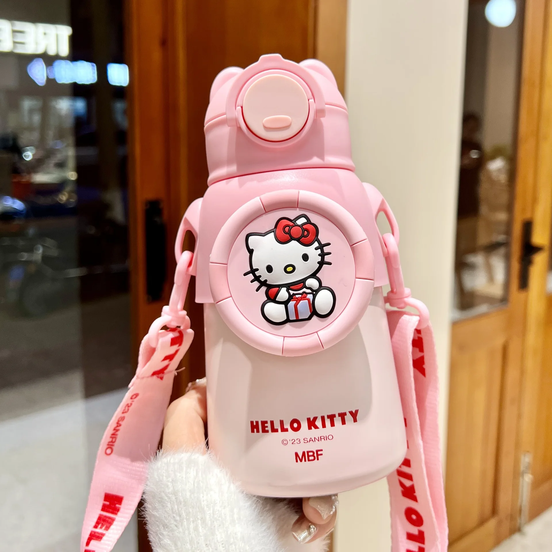 

Hello Kitty Insulation Hot Water Cup Large Capacity Cute Girl Straw Kindergarten Children Baby Bottle Cinnamoroll Sanrio Anime