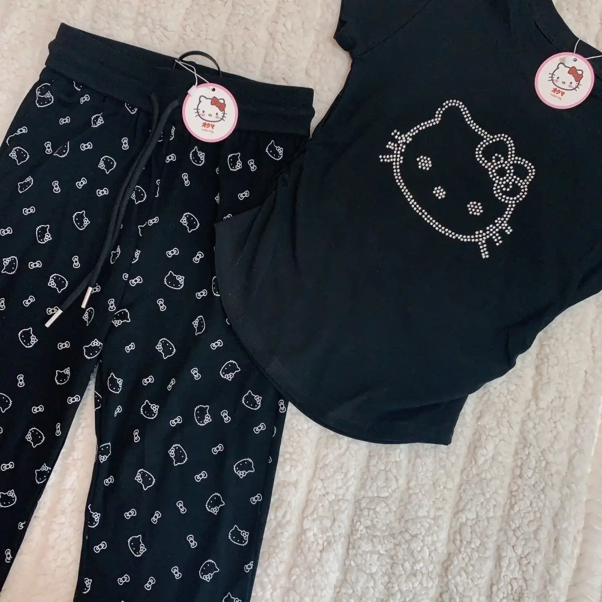 New Hellokitty Sanrio Kawaii Fashion Cartoon T-Shirt Trousers Summer Free Bell-Bottom Trousers Cultivate Girl
New Hellokitty Sanrio Kawaii Fashion Cartoon T-Shirt Trousers Summer Free Bell-Bottom Trousers Cultivate Girl