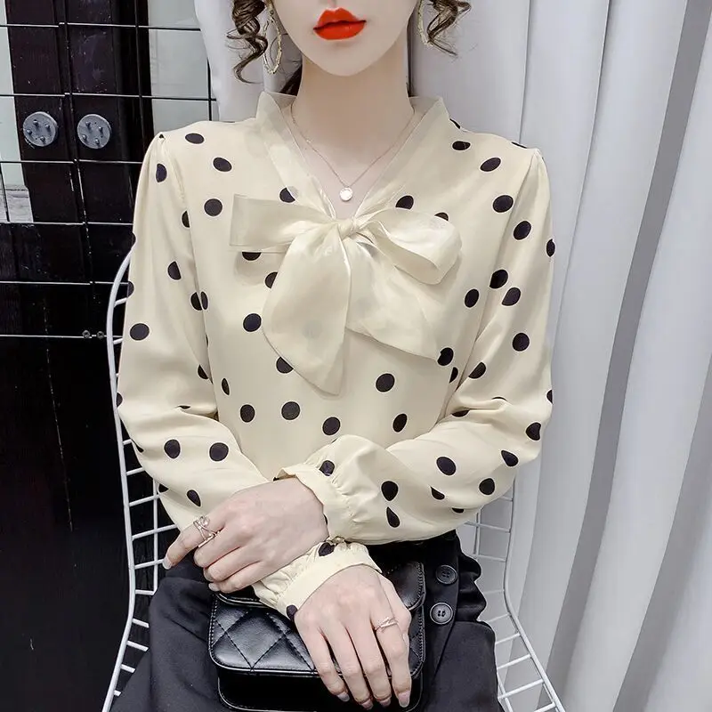 New 2024 Fashionable Elegant Office Lady Buttons Loose Dot Korean Style Wild Spring Summer Women's Blouses Shirts Tops V129
New 2024 Fashionable Elegant Office Lady Buttons Loose Dot Korean Style Wild Spring Summer Women's Blouses Shirts Tops V129