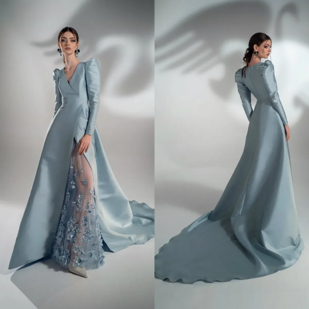 Elegant blue A-line Satin V-neck long sleeve tulle 3D floral decal Sexy side slit PROM party fashionista luxury evening dress
Elegant blue A-line Satin V-neck long sleeve tulle 3D floral decal Sexy side slit PROM party fashionista luxury evening dress