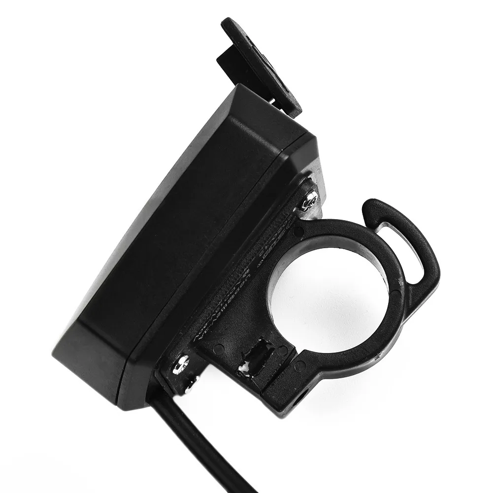 Electric Bike Bicycle USB Charger Rubber Output 5V 2A For Mobile Phones Ebike High-quality Soft Rubber Sleeve Dustproof
Electric Bike Bicycle USB Charger Rubber Output 5V 2A For Mobile Phones Ebike High-quality Soft Rubber Sleeve Dustproof